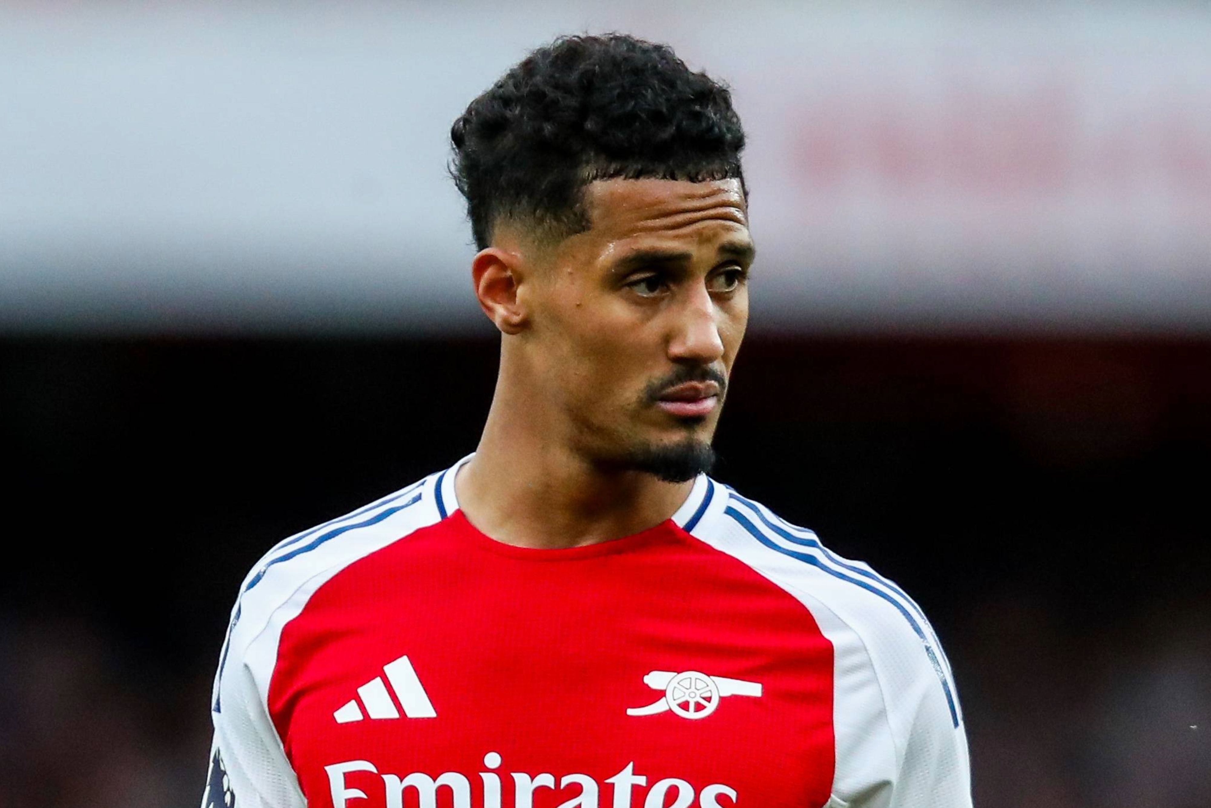Contactos para la contratación de William Saliba