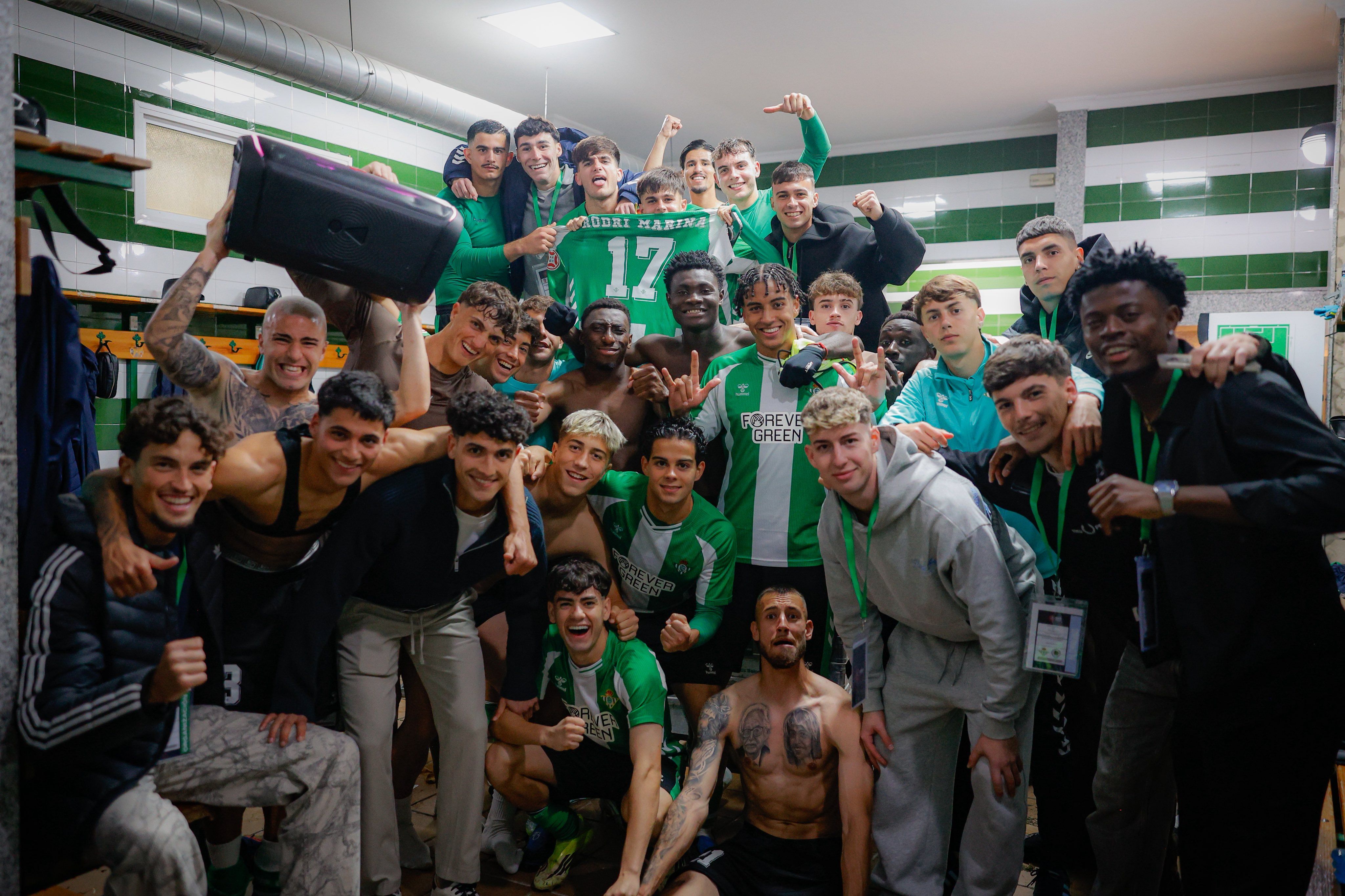 Betis Deportivo 2-1 Hércules: Pablo García y los campeones de Copa, maná caído del cielo