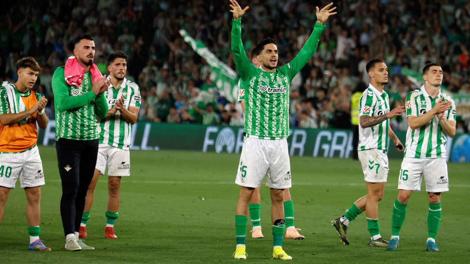 "El Betis está obligado a ganar la Conference League"
