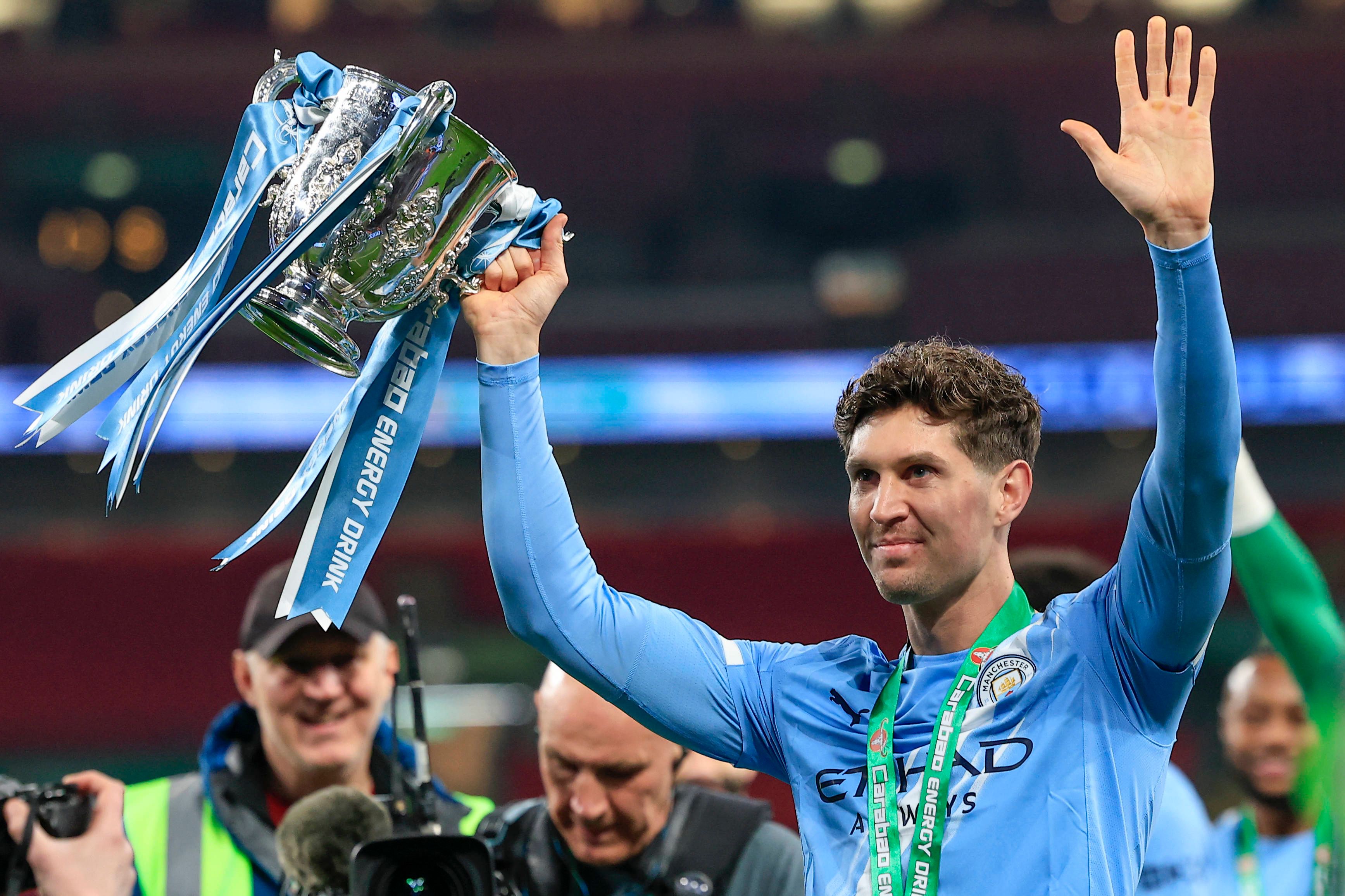 Stones dirá adiós al Manchester City y se coloca como agente libre