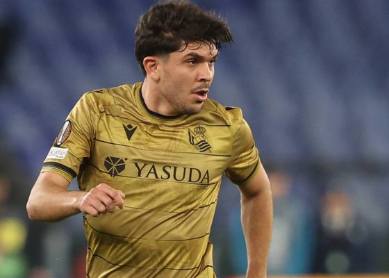 Aramburu, sobre sus 'novias': "Mi deseo claramente es seguir en la Real Sociedad"