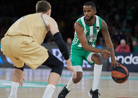 77-85: El otro duelo entre Betis y Barça del fin de semana, con idéntico signo, pero más sufrimiento