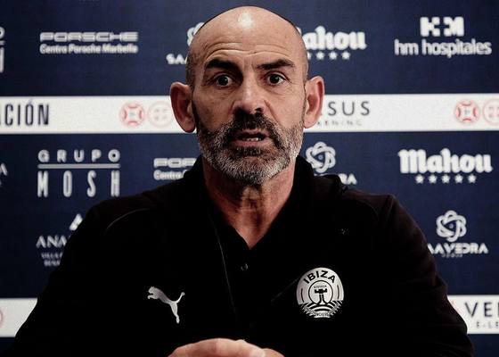 Paco Jémez pone a disposición del Ibiza su puesto de entrenador
