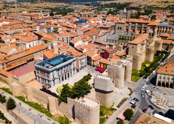 ¿Escapada perfecta? Este pueblo de Ávila guarda castillos y la paz de los escritores 
