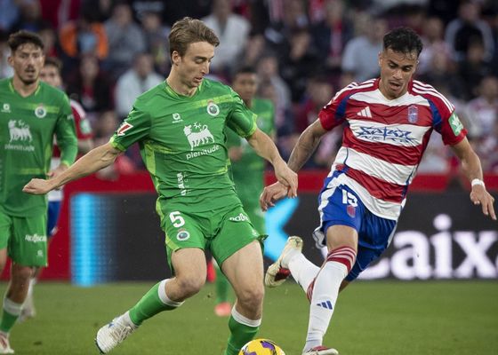 Resumen jornada 18 de LaLiga Hypermotion: El Cádiz se hunde y el Granada aplasta al líder