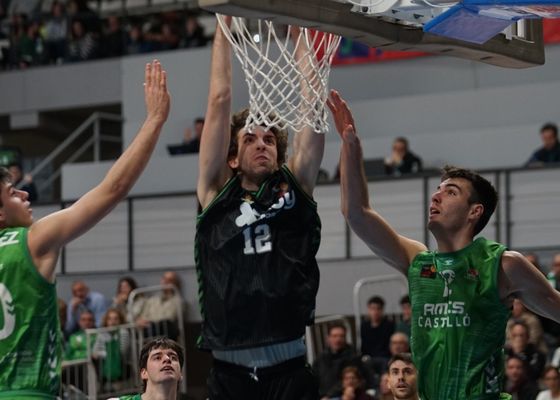 El Betis Baloncesto lo vuelve a hacer frente al Castellón