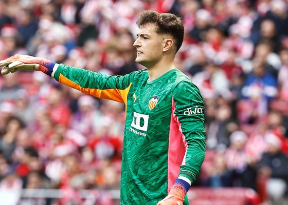 El Athletic, con una decisión por tomar con la portería