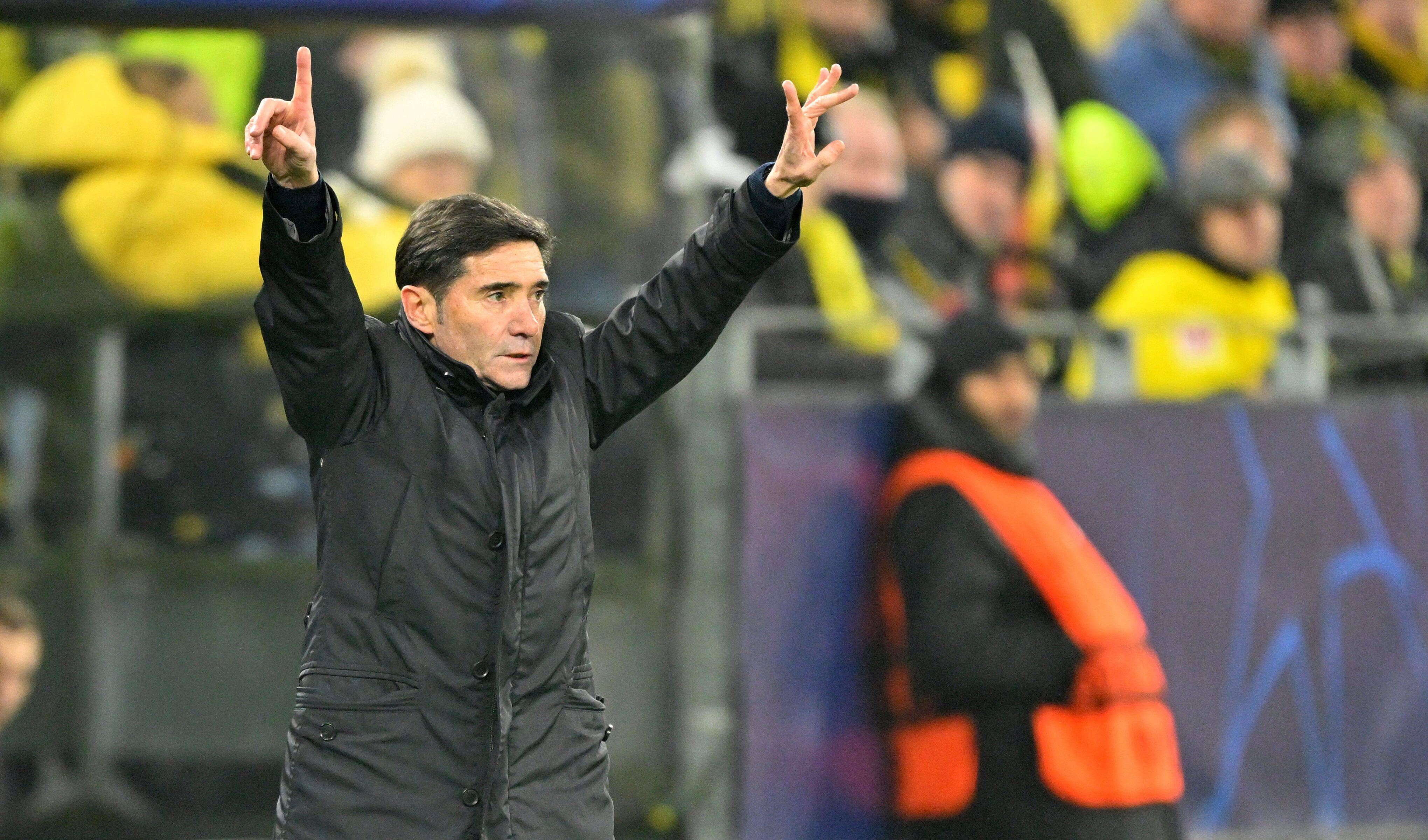El Villarreal, atado de pies y manos para poder fichar en invierno