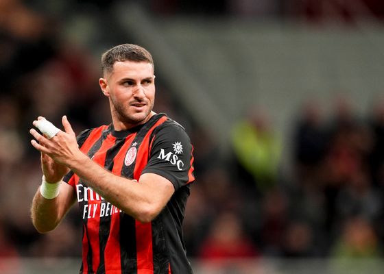Dos clubes de la Premier llaman a la puerta del Milan preguntando por Santiago Giménez 