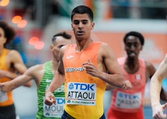España golpea en el Mundial de pista cubierta: remontada de Attaoui, pleno en 400 y un hito nunca visto en 18 años