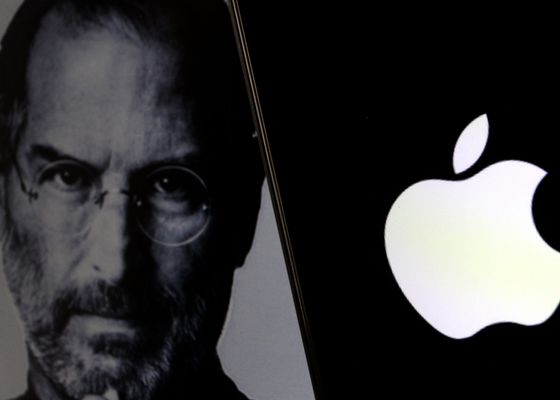 Steve Jobs, cofundador de Apple, se envió un email antes de morir: ''Fui incapaz de ayudarme a mí mismo a sobrevivir''