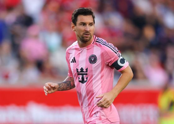 Leo Messi es la última víctima de las cámaras de Coldplay 