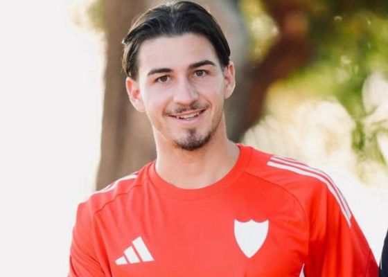 Tres equipos de Segunda división tras la estela de Alberto Collado
