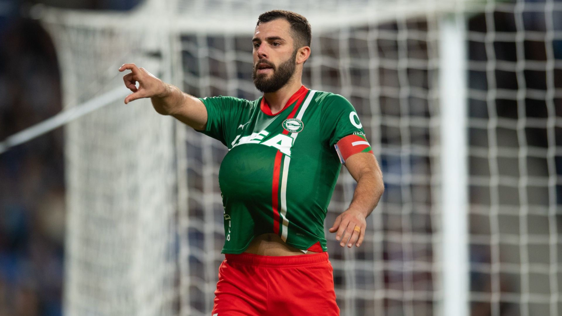 Primer paso para la salida de Luis Rioja