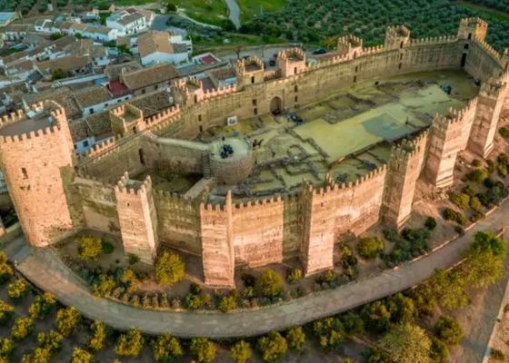 Andalucía tiene el castillo más antiguo de España, casa de varios reyes