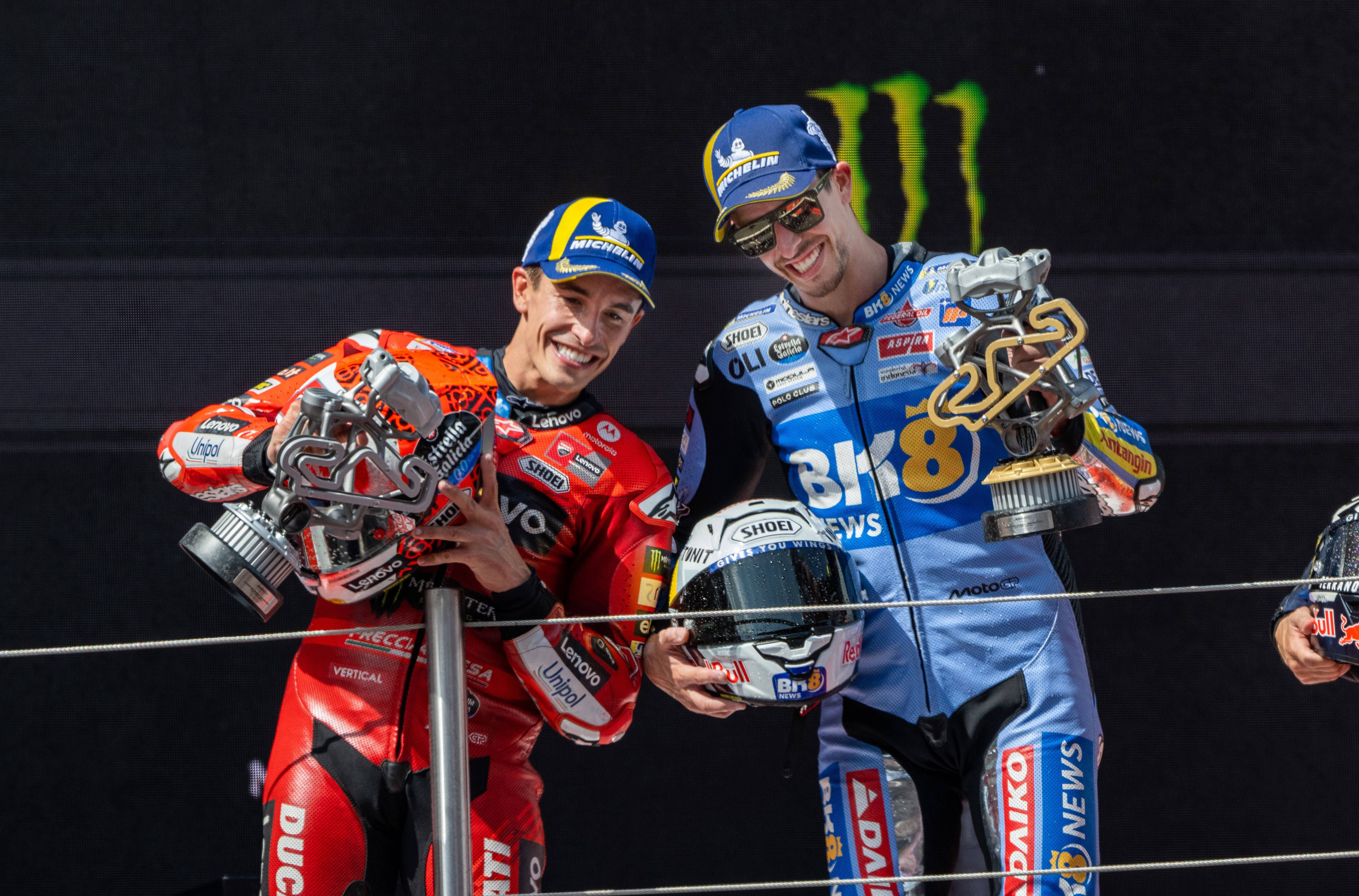 Pernat, sobre el futuro de los Márquez en Ducati: ''Álex solo llegará cuando Marc no esté''
