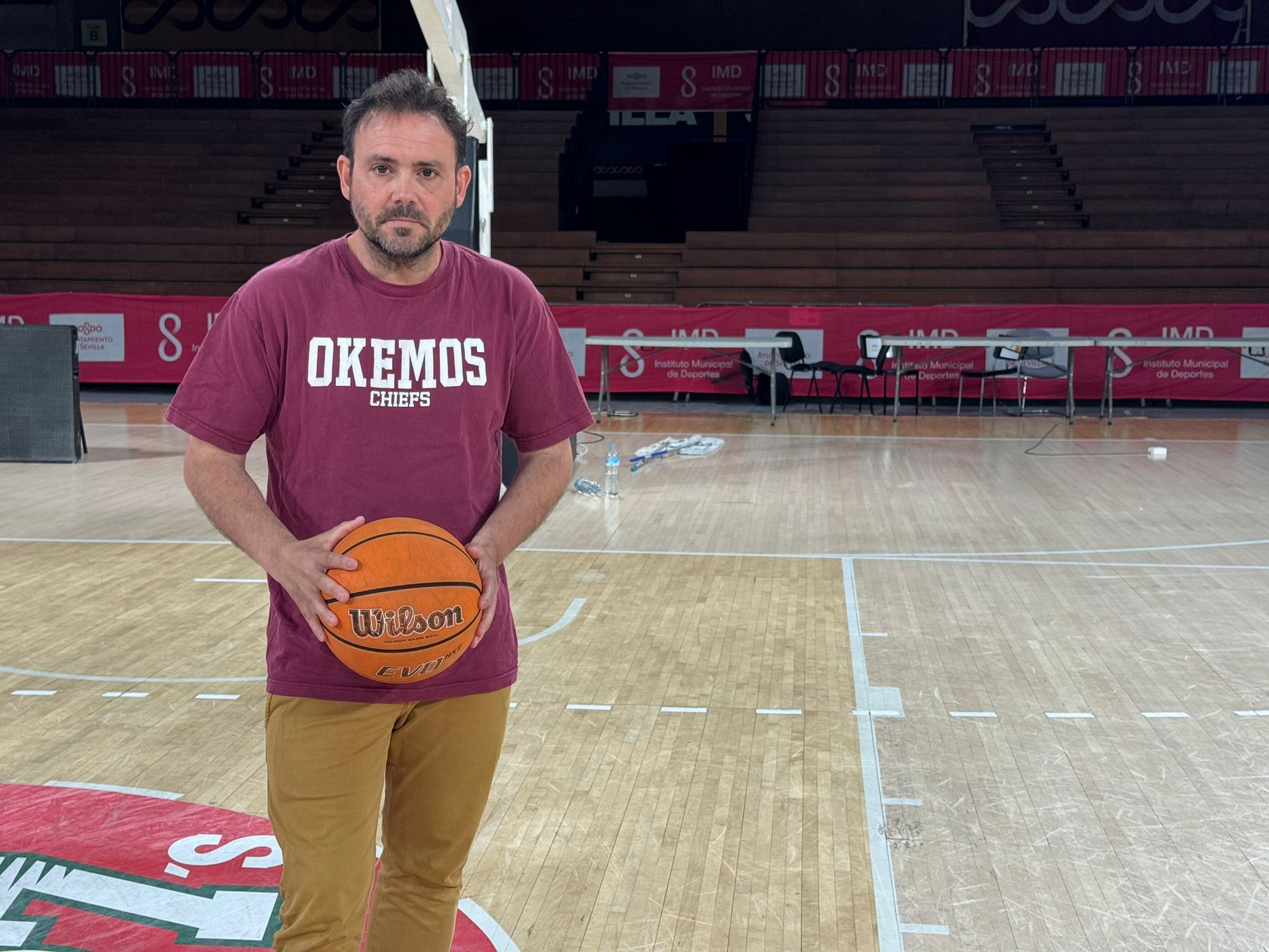 Sergio Crespo habla sin titubeos del camino a seguir en el Caja87: "El proyecto del Valencia Basket nos encanta como modelo"