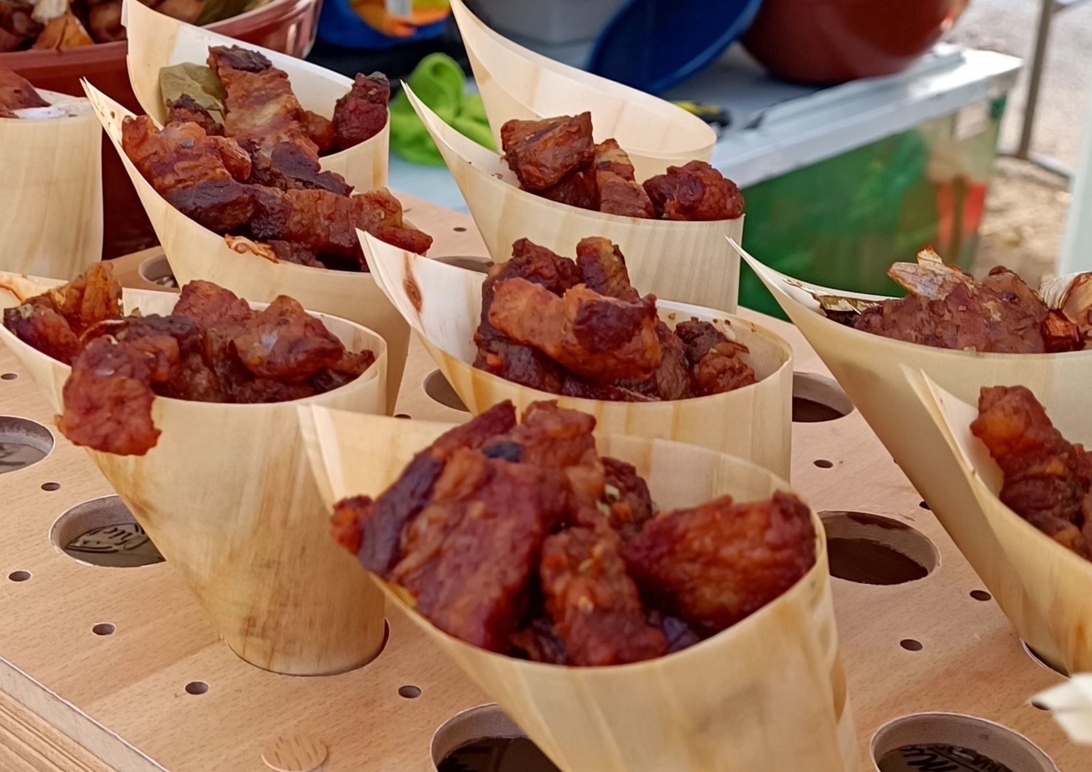 Sevilla vuelve a saborear el Festival del Chicharrón