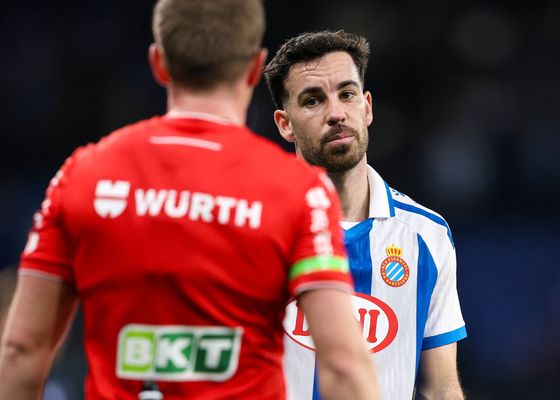 Edu Expósito y su lucha con la ansiedad en el vestuario del Espanyol