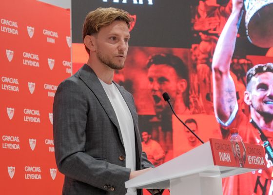 “Con Rakitic se ha sido muy injusto"
