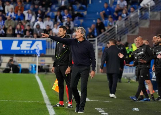 El Betis encuentra la llave para asaltar el fortín del Alavés