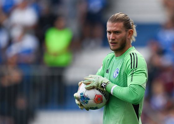 Karius, del infierno en el Liverpool al cielo en el Schalke: "Hace paradas imposibles y casi no comete errores"