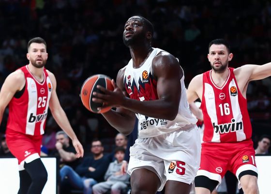 Virtus Bolonia - Baskonia: horario, canal y dónde ver en TV y online el partido de Euroliga