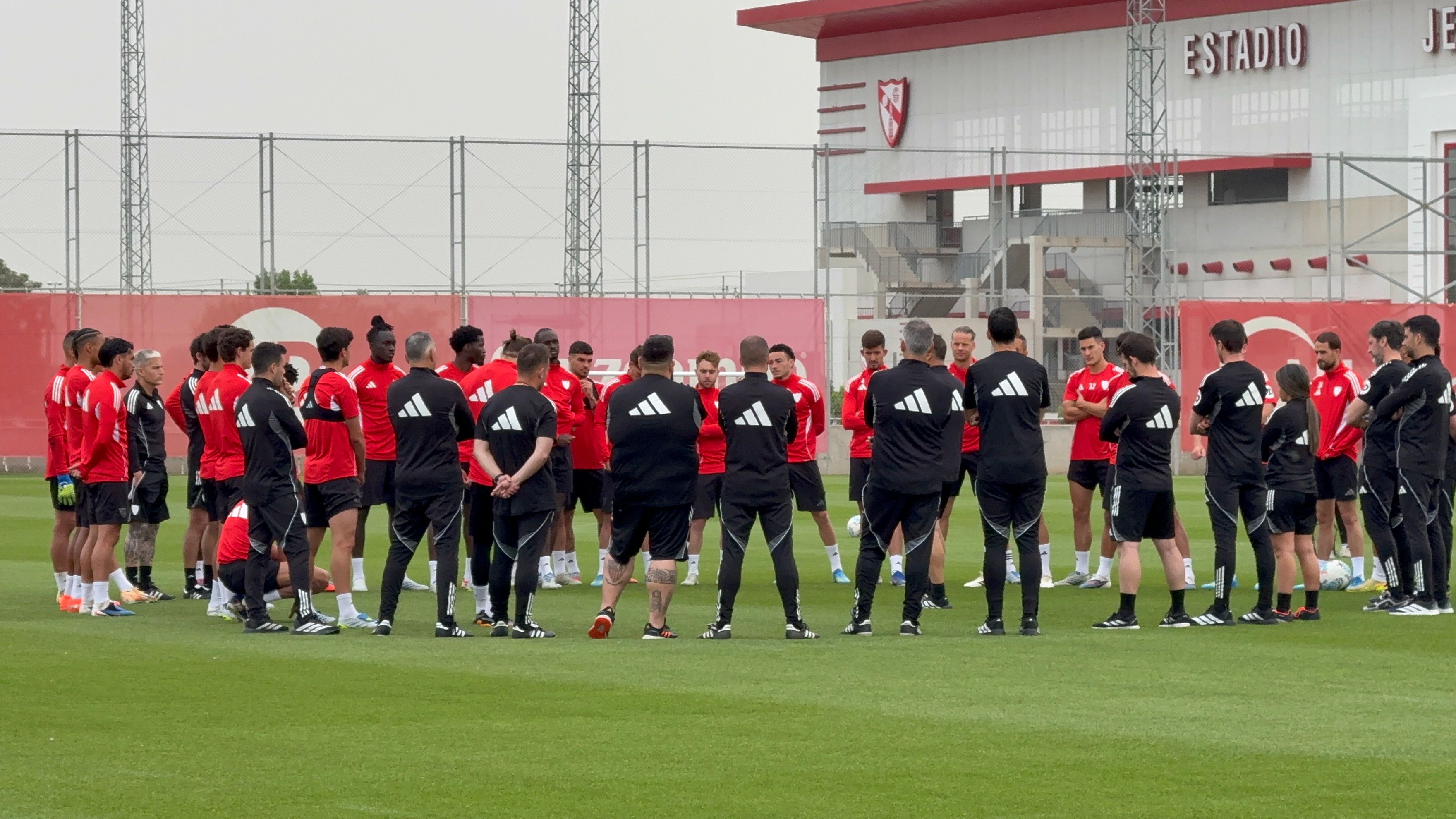 Nyland regresa para preparar la final del Sevilla frente al Levante
