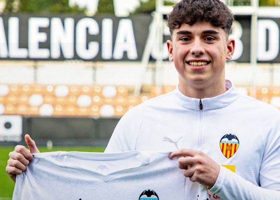 Los detalles del acuerdo entre Valencia y Deportivo de La Coruña por el goleador que también pretendía el Real Madrid