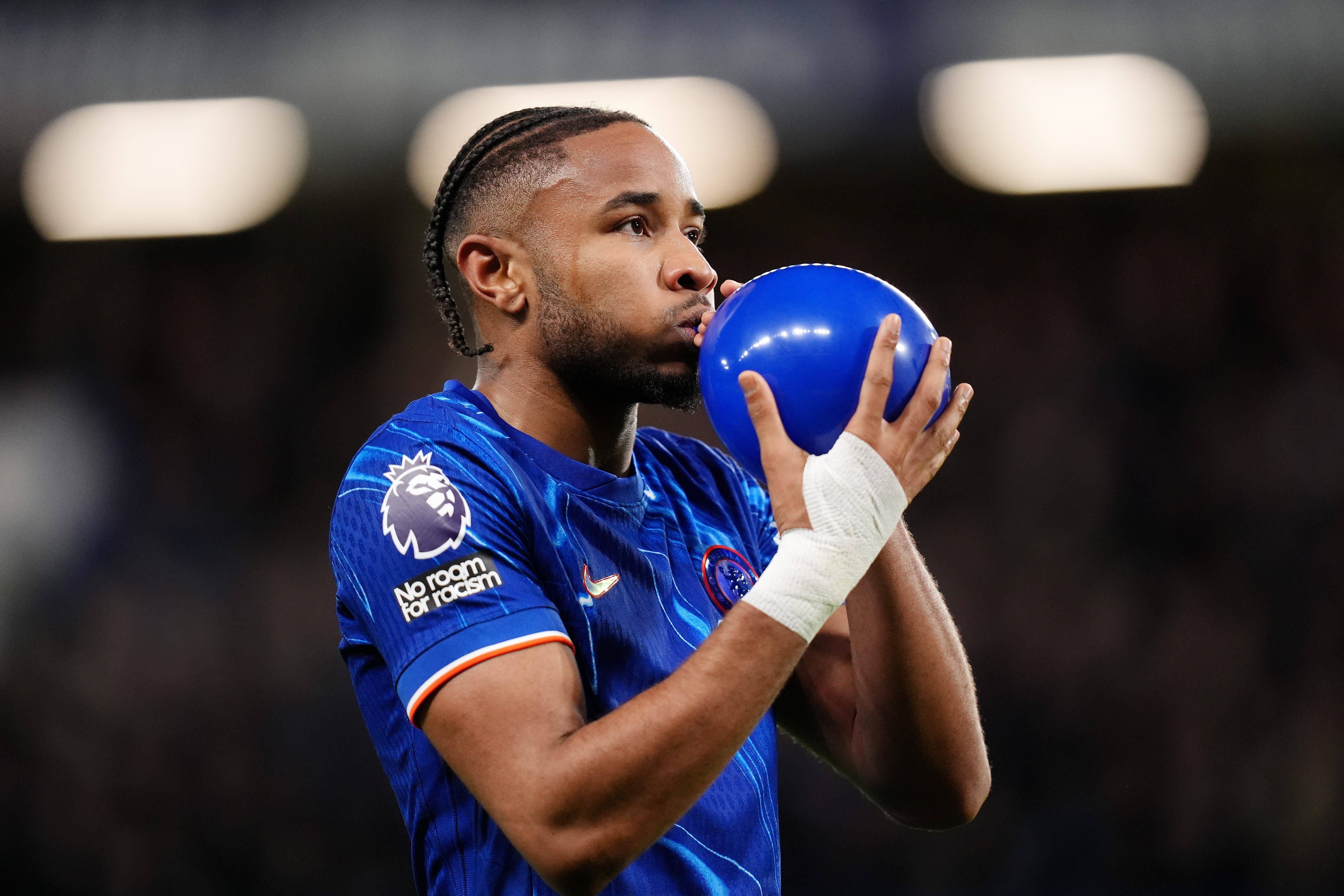 Hola, Nkunku; adiós, Coman