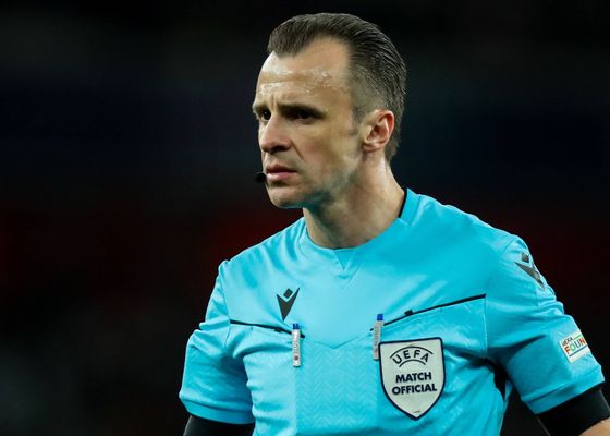 El árbitro para la final de Breslavia y un posible cambio de fecha en LaLiga