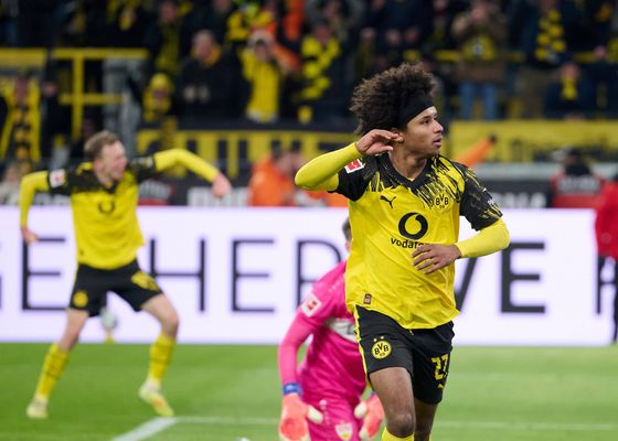 Adeyemi 'le da calabazas' al Manchester United y elige al Arsenal
