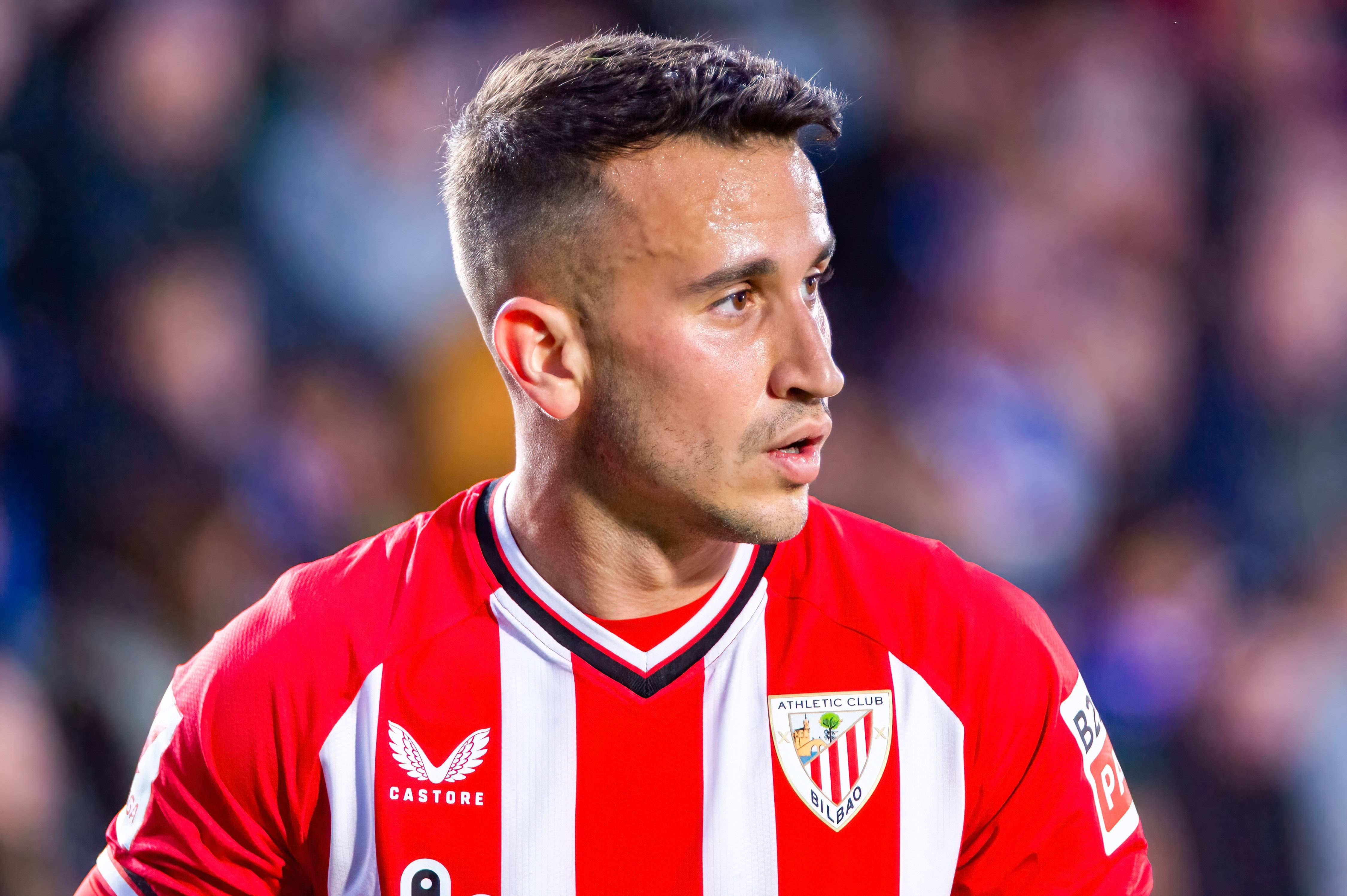 El Athletic felicita a Álex Berenguer por su cumpleaños y desata la ilusión en la afición rojiblanca