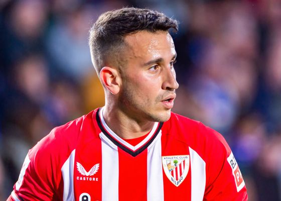 El Athletic felicita a Álex Berenguer por su cumpleaños y desata la ilusión en la afición rojiblanca
