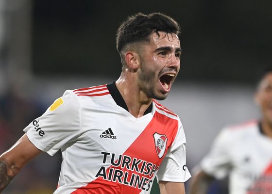 Negociaciones para la contratación de Santiago Simón