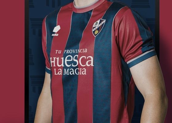 Esta es la nueva equipación del Huesca para la temporada 24/25: inspirada en Aragón y su arquitectura románica