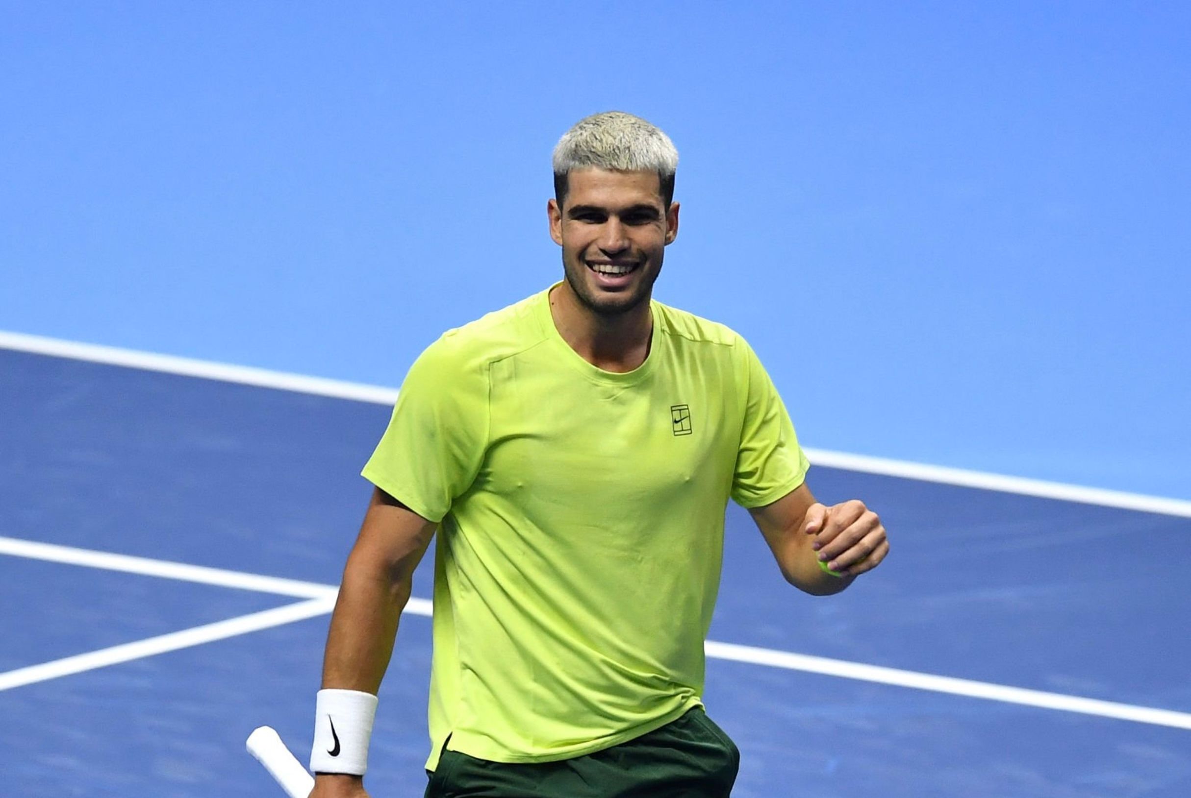 Carlos Alcaraz empieza a lo grande las ATP Finals