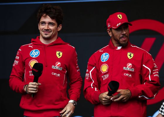 La crisis en Ferrari se dispara: el jefe culpa a Hamilton y Leclerc y los pilotos no tardan en responder