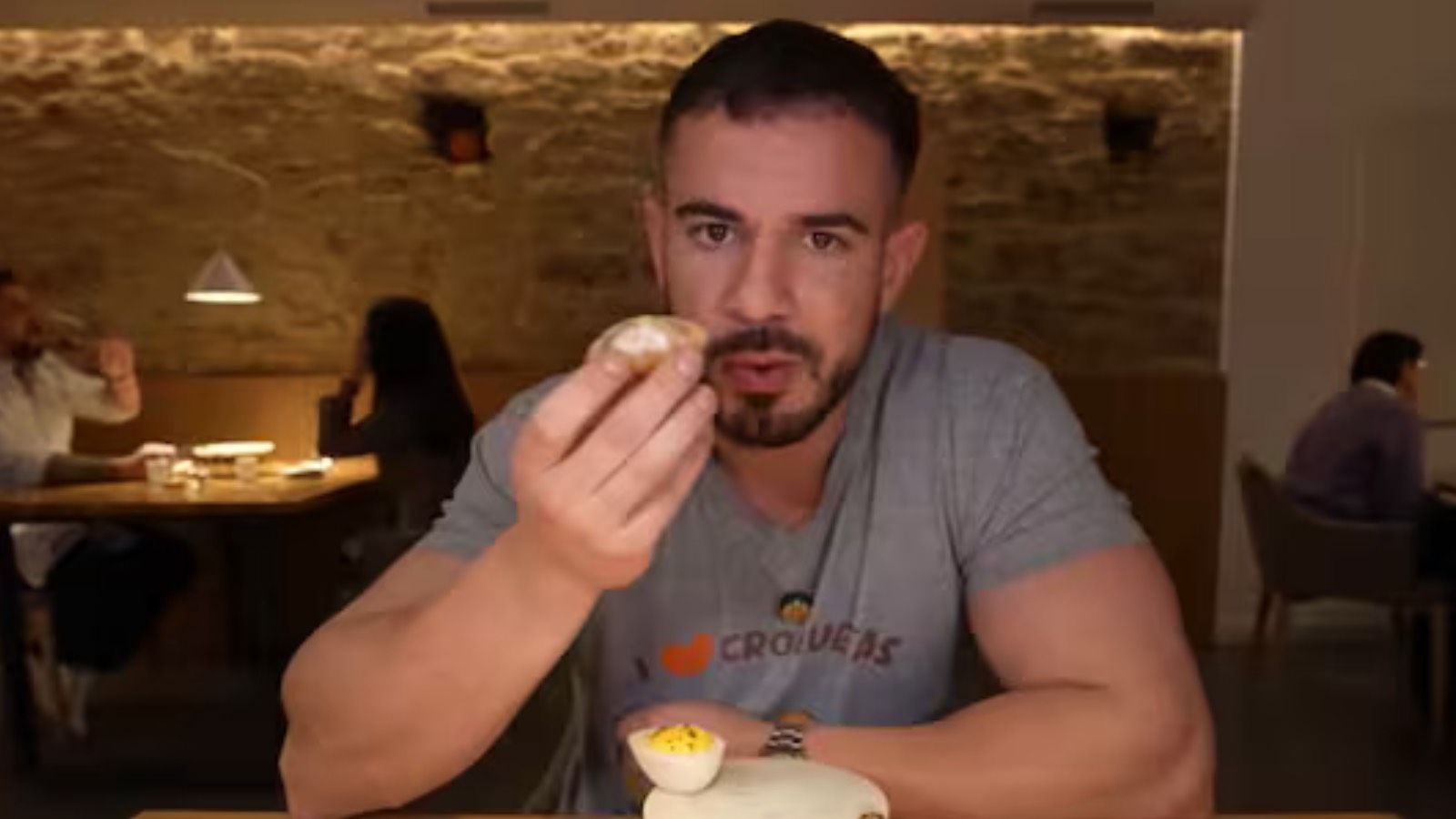 El restaurante oculto en un museo que sorprende a Cenando Con Pablo