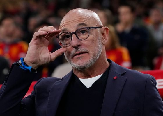 Luis de la Fuente se apoya en la Real Sociedad: Carlos Soler por Mikel Merino y Barrenetxea por Nico Williams