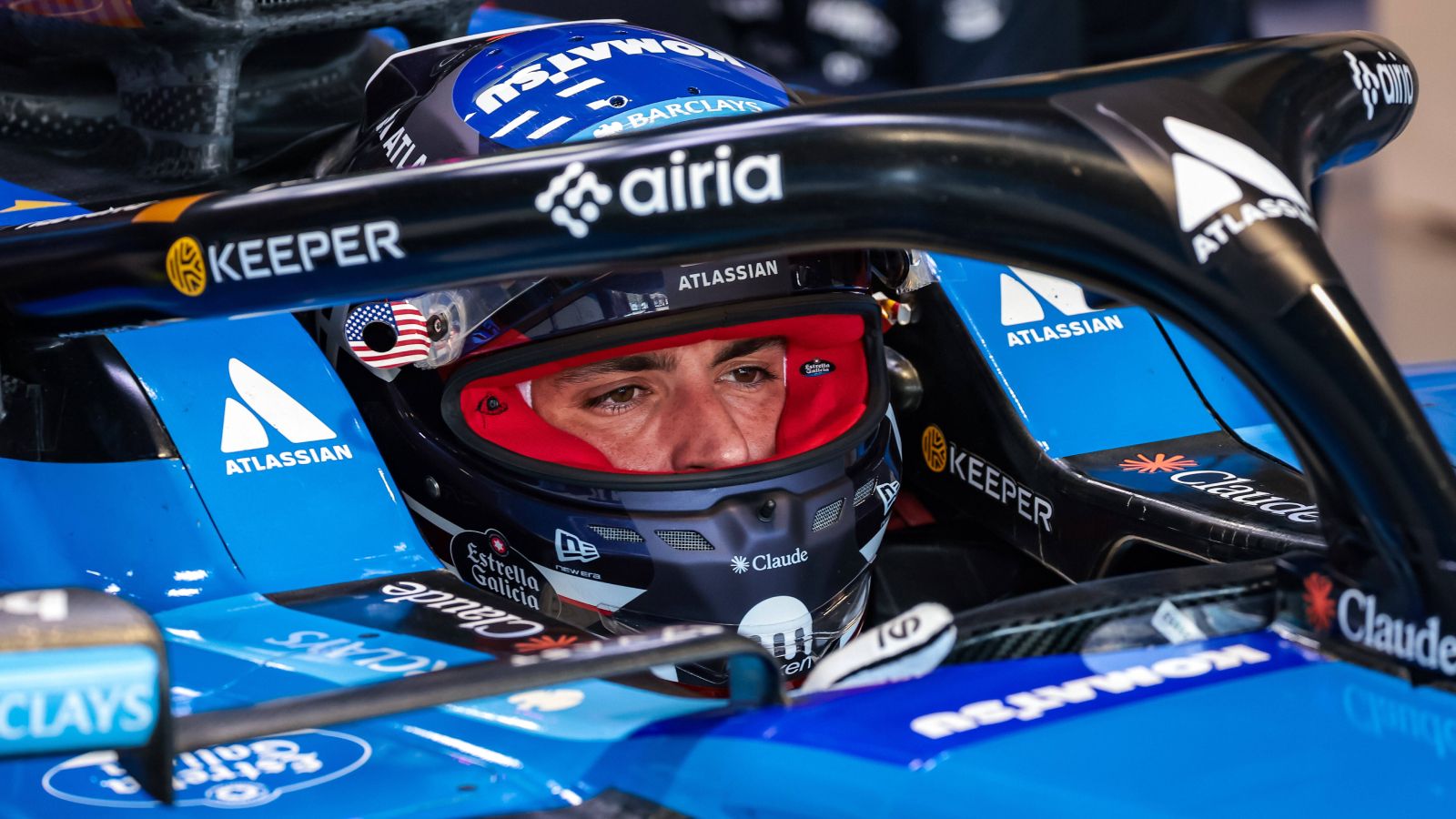 Carlos Sainz da un paso adelante en Miami y se beneficia de la primera sanción
