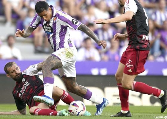 Kenedy no pudo aguantar las lágrimas durante el partido ante el Burgos