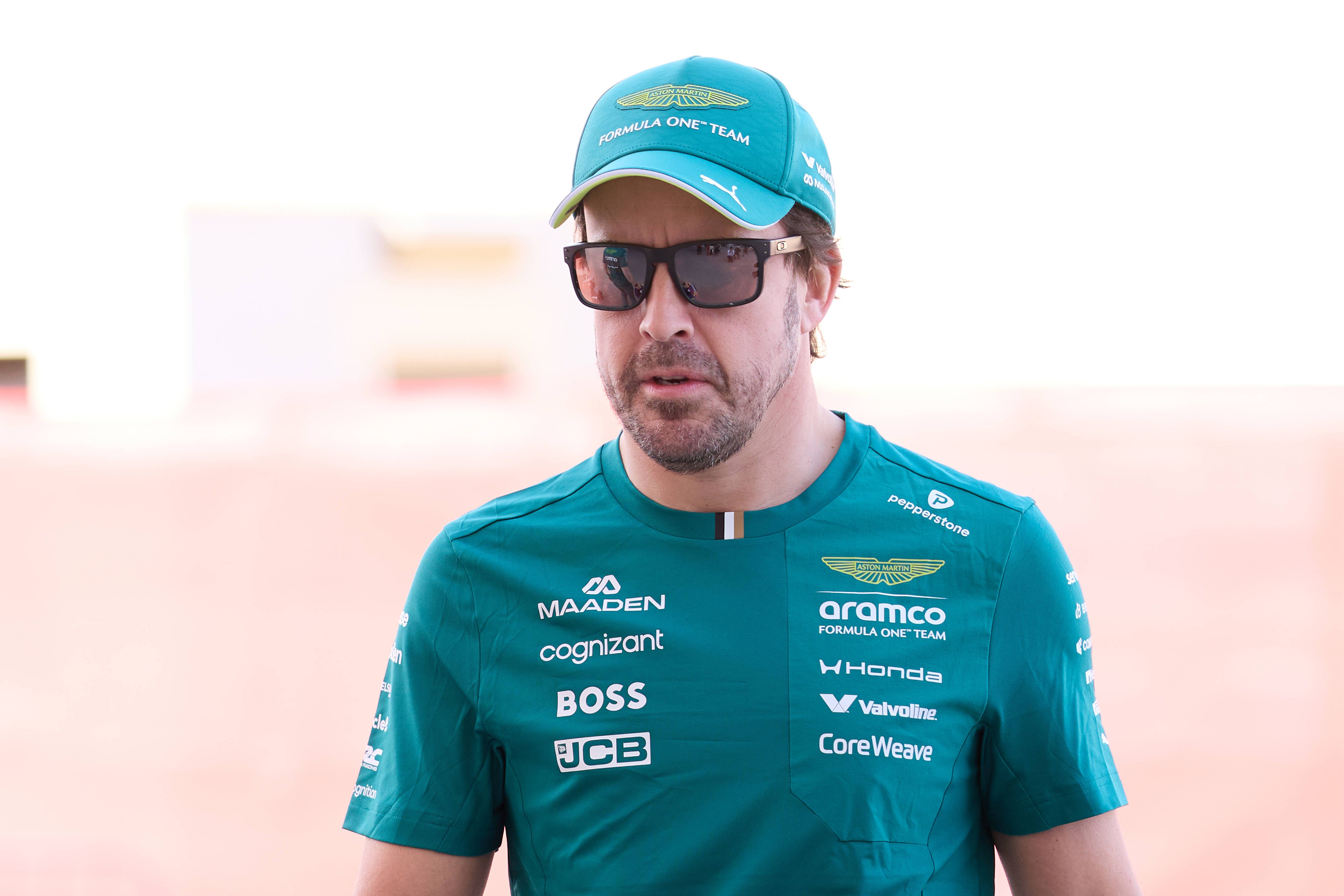 Fernando Alonso y Aston Martin empiezan a ver la luz, Mercedes y Red Bull tienen su primer mal día