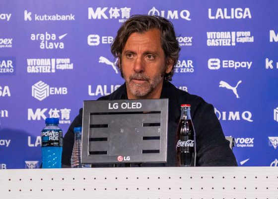 Quique Sánchez Flores aferra al Alavés a Primera división: "Dependemos de nosotros mismos"