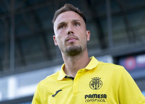 El Villarreal B renueva a Íñiguez para su proyecto en Segunda 