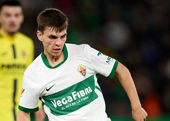 El RC Celta ya mueve ficha para cubrir la salida de Fran Beltrán en el centro del campo: intenta convencer a Aleix Febas
