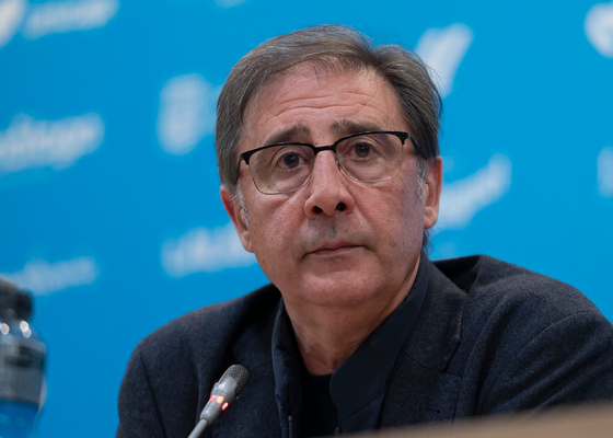 Loren Juarros habla de su futuro en el Málaga, valora el trabajo de Sergio Pellicer y apuesta por Funes