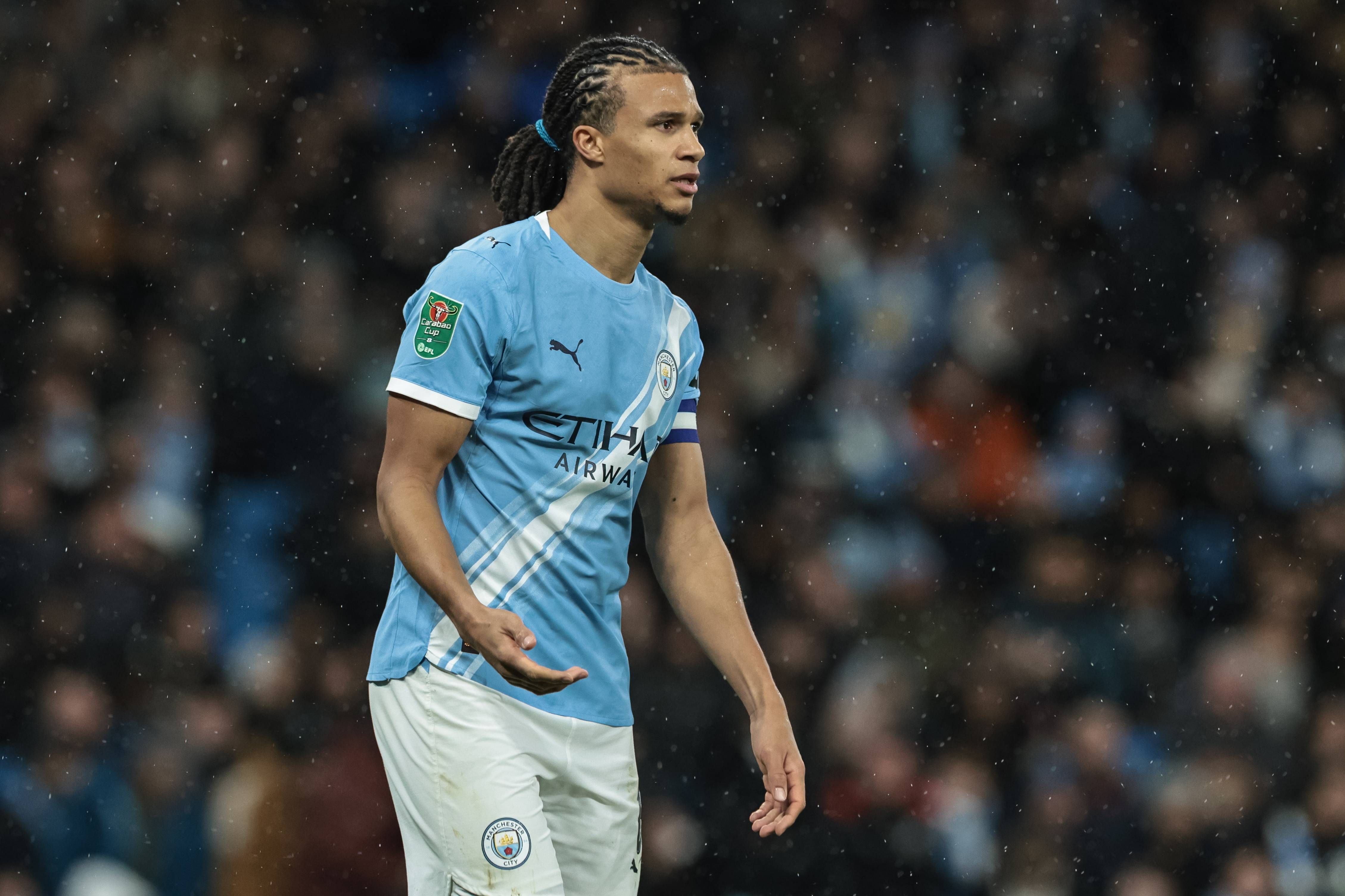 Aké entra en la órbita del Barça como opción para enero