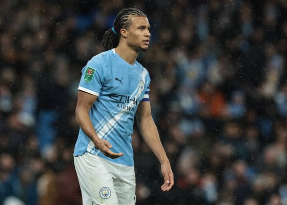 Aké entra en la órbita del Barça como opción para enero