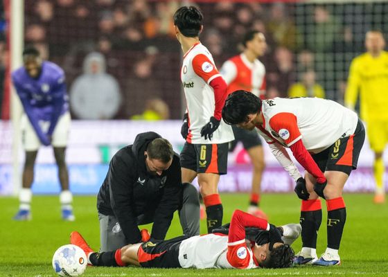 Nicola Dabanovic juzga los designios en la Europa League de Betis y Feyenoord en un partido plagado de contratiempos 